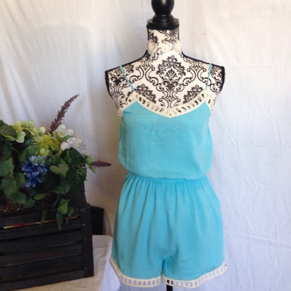 Pants - NWT Bella $48 Crochet Grid Trim Romper